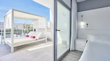 Astoria Playa Hotel