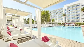 Astoria Playa Hotel
