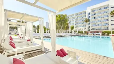 Astoria Playa Hotel