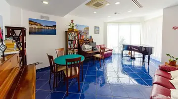 Astro Suite Hotel