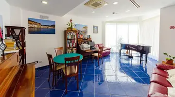 Astro Suite Hotel