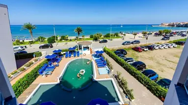 Astro Suite Hotel
