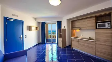 Astro Suite Hotel