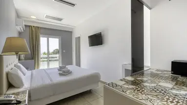 Astron Hotel