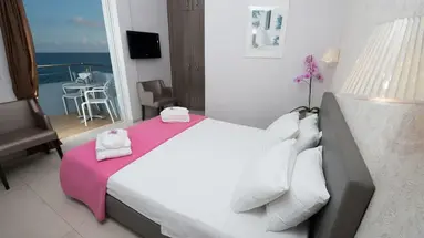 Astron Hotel