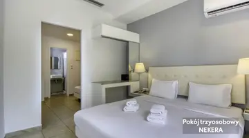 Astron Hotel
