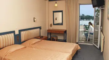 Astron Hotel