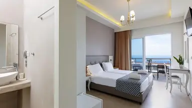 Atali Grand