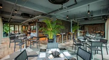 AtEase Phuket Patong (Fusion Suites Phuket Patong)