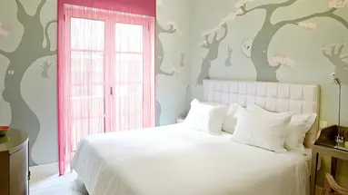 ATHENA, A Hotel to Live