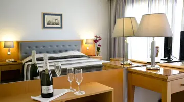 Athena Hotel