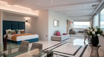 ATHENAEUM GRAND HOTEL