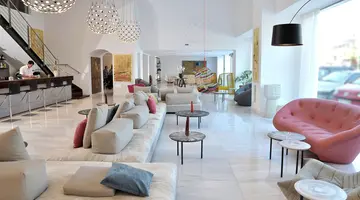 Athenaeum Grand Hotel