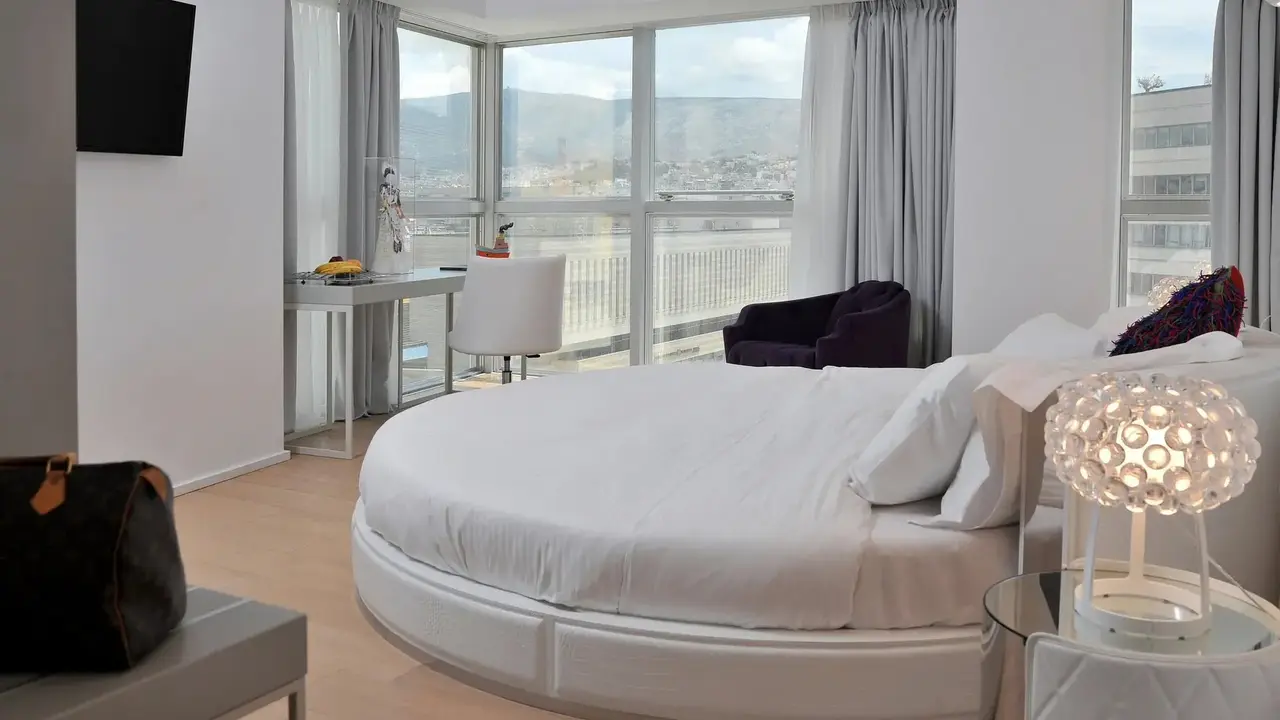 Athenaeum Grand Hotel