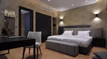 Athenaeum Grand Hotel