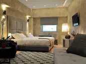 Athenaeum Grand Hotel