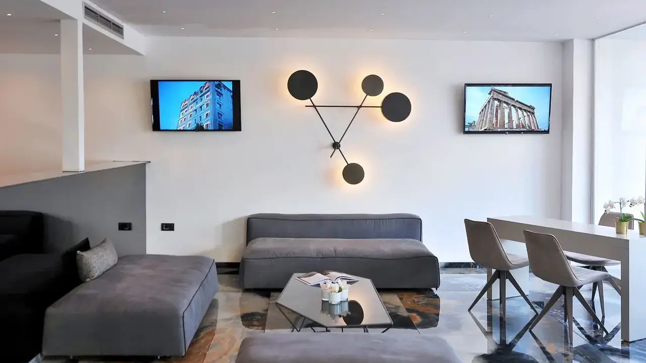 Athenaeum Smart Hotel