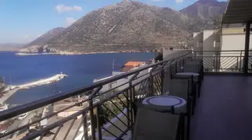Athina Aparthotel