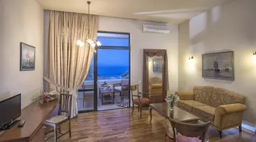Athina Palace Resort and Spa