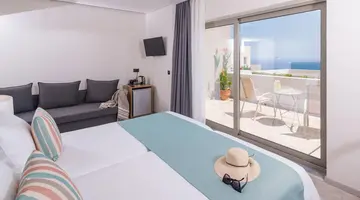 Athina Palace Resort and Spa
