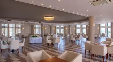 Athina Palace Resort and Spa