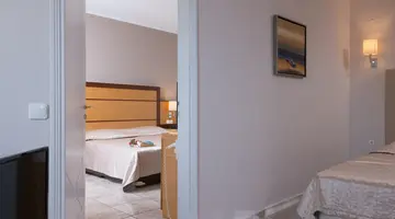 Athina Palace Resort and Spa
