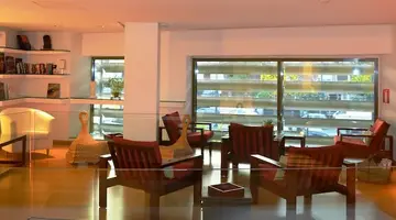 Athinais Hotel