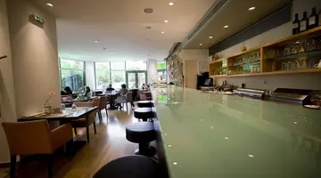 Athinais Hotel