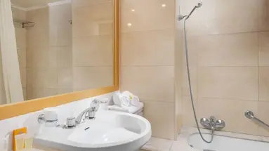 Athineon Hotel