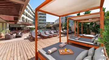 Athineon Hotel