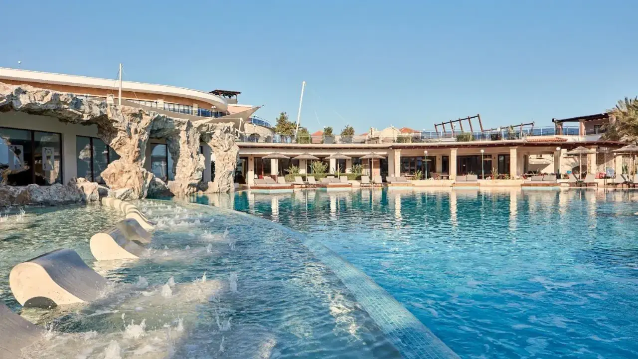 Atlantica Caldera Palace