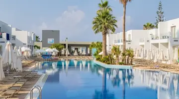 ATLANTICA PANTHEA RESORT