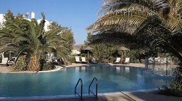 Atlantis Beach Villa