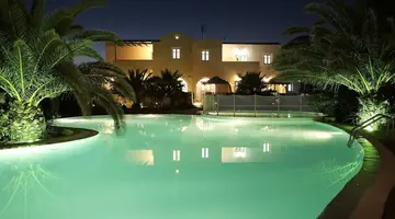 Atlantis Beach Villa