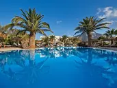 Atlantis Beach Villa