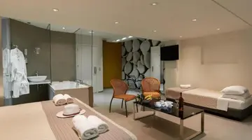 Atlantis Boutique Hotel (ex City Hotel)