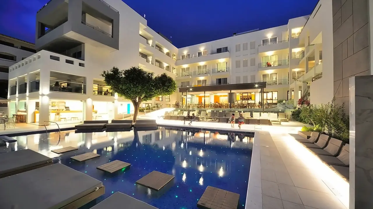 Atrium Ambiance Hotel (Adults Only 14+)