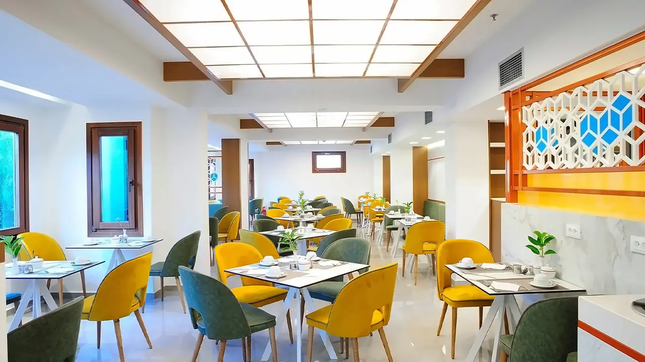Atrium Ambiance Hotel (Adults Only 14+)