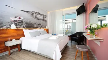 Atrium Ambiance Hotel (Adults Only 14+)