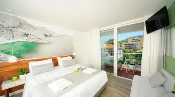 Atrium Ambiance Hotel (Adults Only 14+)