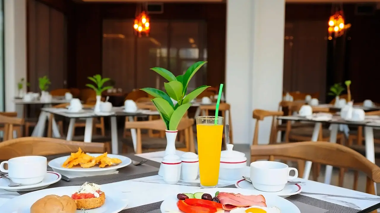 Atrium Ambiance Hotel (Adults Only 14+)