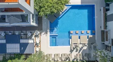 Atrium Ambiance Hotel