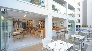 Atrium Ambiance Hotel