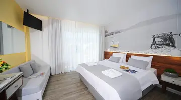 Atrium Ambiance Hotel