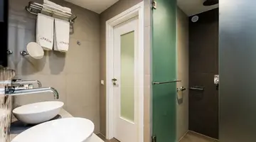 Atrium Ambiance Hotel