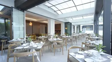 Atrium Ambiance Hotel