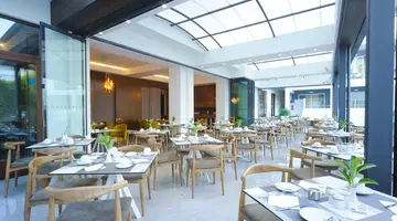 Atrium Ambiance Hotel