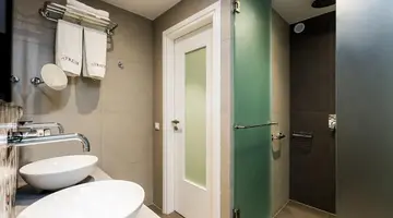 Atrium Ambiance Hotel