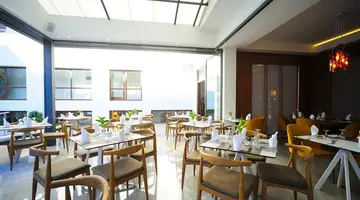 Atrium Ambiance Hotel