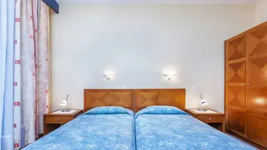 Atrium Hotel